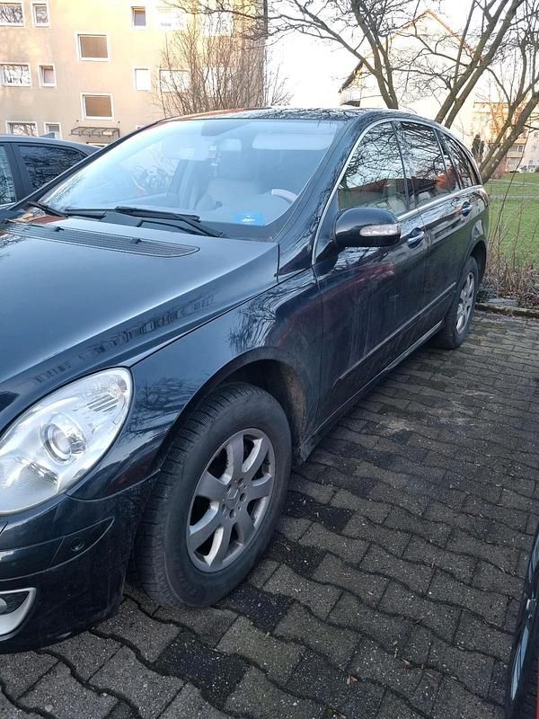 Gebraucht Mercedes R320 224 PS (164 kW) 2007 Blau Van / Kleinbus