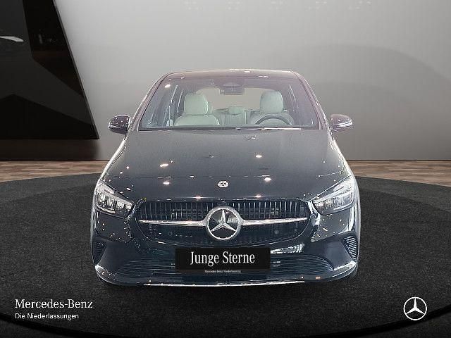 Gebraucht Mercedes B200 Advanced 150 PS (110 kW) 2024 Schwarz Van / Kleinbus