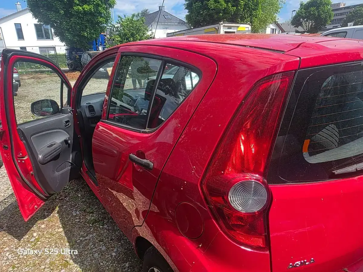 Gebraucht Opel Agila Edition 65 PS (47 kW) 2009 Rot Kleinwagen