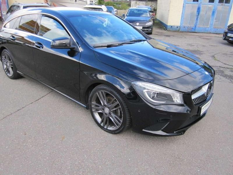Gebraucht Mercedes CLA220 177 PS (130 kW) 2015 Kosmosschwarz Limousine