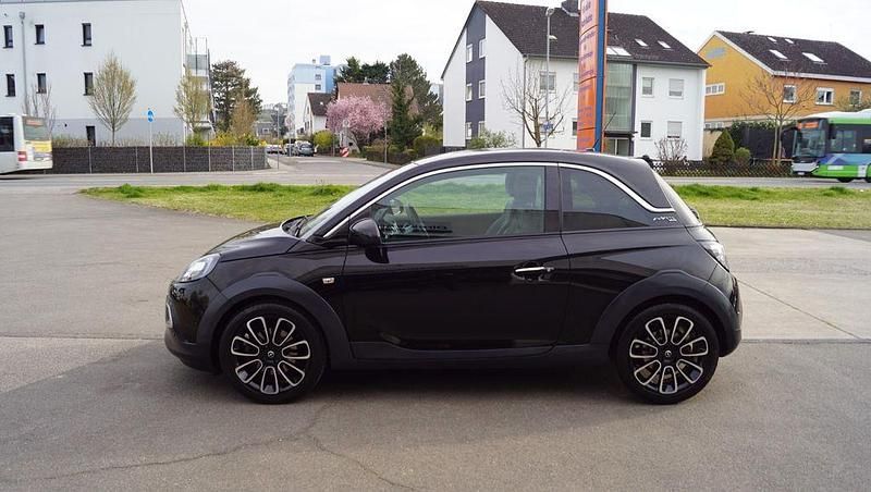 Gebraucht Opel Adam Rocks 116 PS (85 kW) 2017 Schwarz Kleinwagen