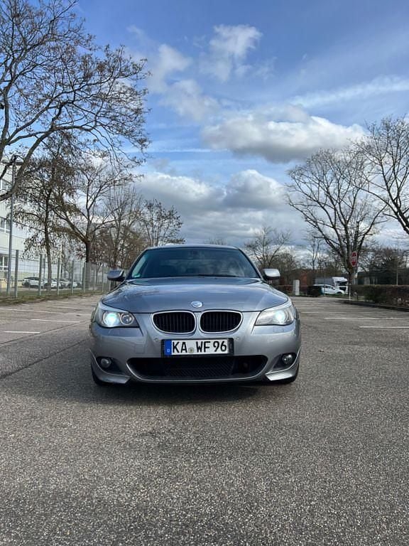 Gebraucht BMW 525 M Sport 192 PS (141 kW) 2003 Grau Limousine