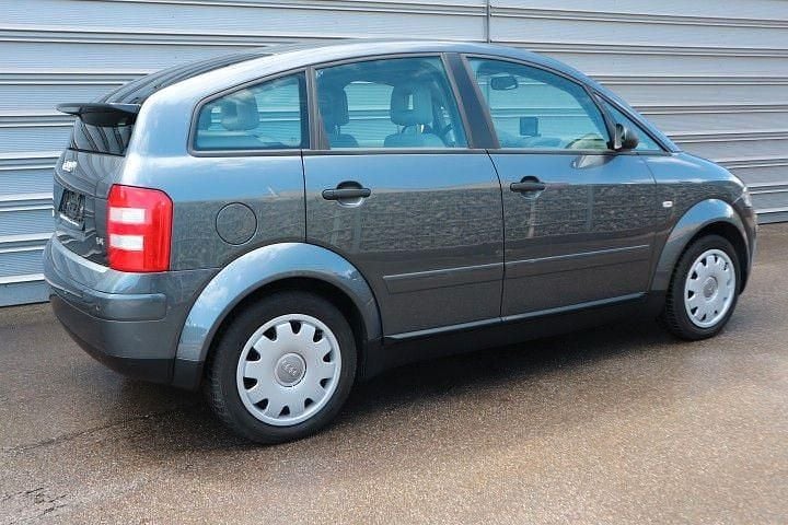 Gebraucht Audi A2 75 PS (55 kW) 2004 Grau Kleinwagen