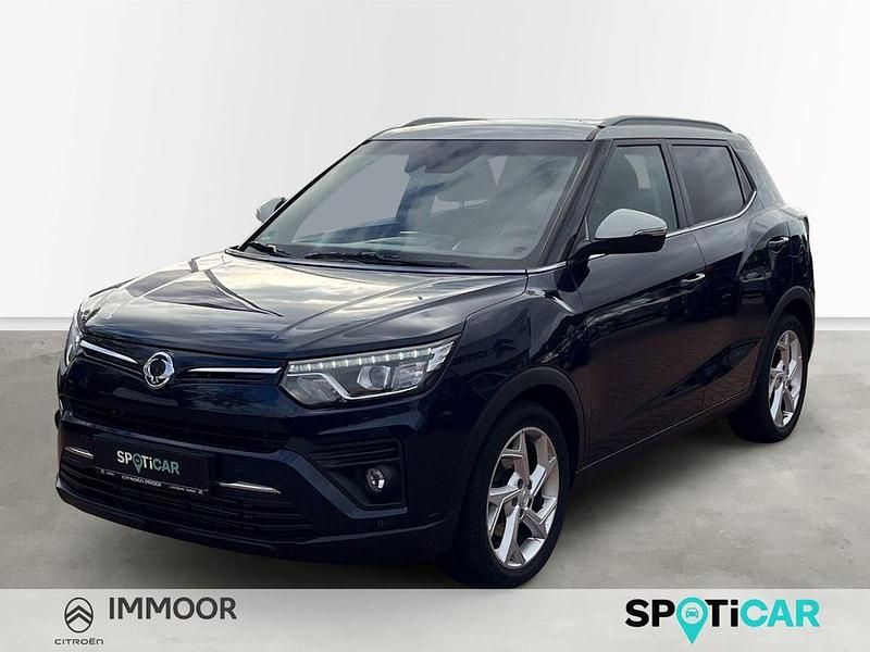 Blau Gebraucht 2022 Ssangyong (KGM) Tivoli SUV | 18.480 € - Bild 1/4