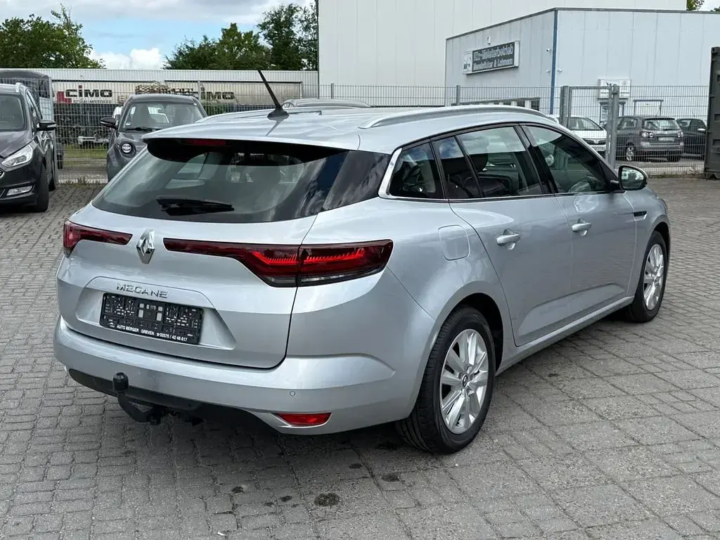 Gebraucht Renault Mégane II Business 116 PS (85 kW) 2021 Silber Limousine