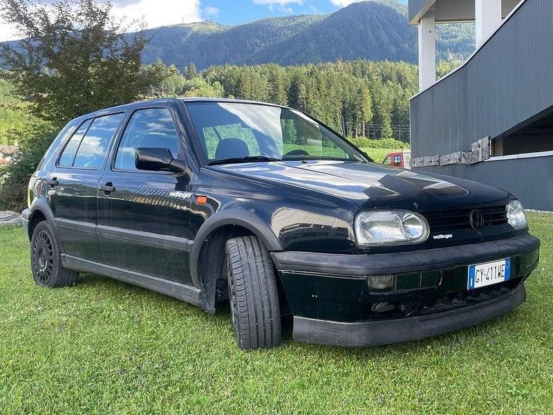 Schwarz Gebraucht 1992 VW Golf III GTI Limousine | 5.000 € - Bild 1/4