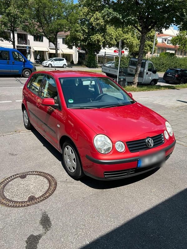 Rot Gebraucht 2002 VW Polo Trendline Kleinwagen | 3.300 € (Etwas zu teuer) - Bild 1/4