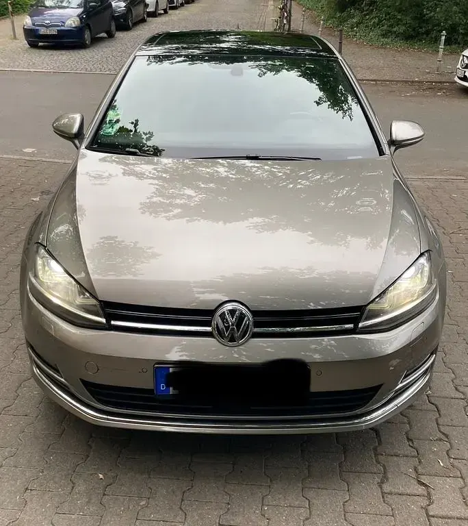 Gebraucht VW Golf VII Edition 150 PS (110 kW) 2015 Braun Limousine