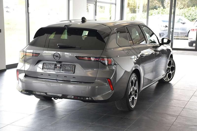 Gebraucht Opel Astra 131 PS (96 kW) 2024 Grau metallic Kombi