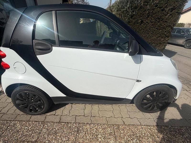 Gebraucht Smart ForTwo Coupé 71 PS (52 kW) 2012 Weiß Coupé