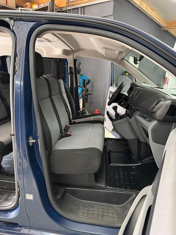 Gebraucht Citroën Spacetourer 120 PS (88 kW) 2018 Blau Van / Kleinbus