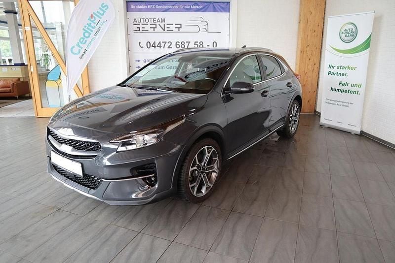 Grau Gebraucht 2022 Kia XCeed SUV | 19.990 € (Fairer Preis) - Bild 1/2