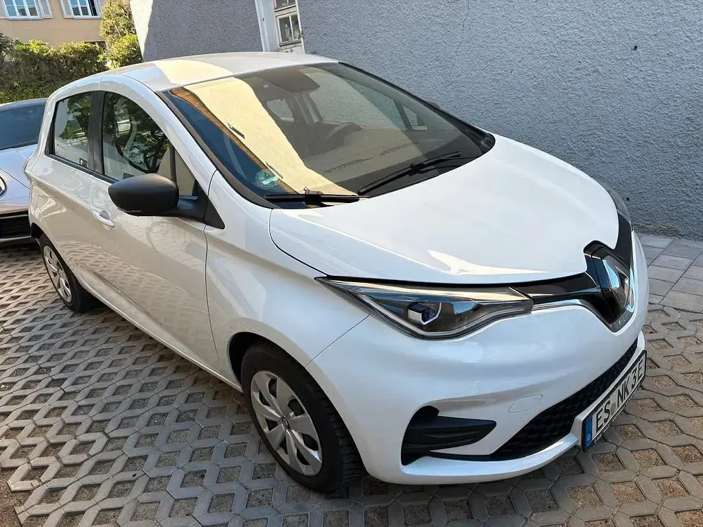 Second-hand Renault Zoe 80 kW (109 CP) 2022 Alb Hatchback