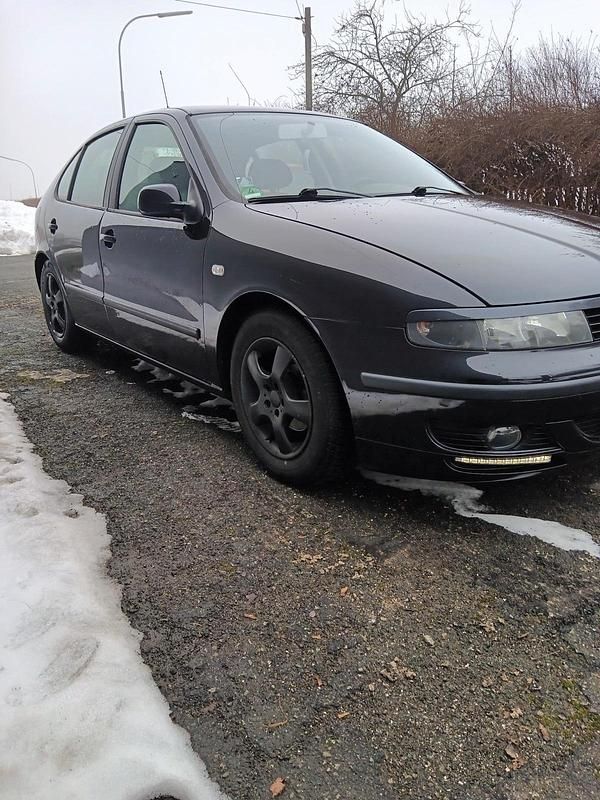 Gebraucht Seat Leon 101 PS (74 kW) 2002 Schwarz Kleinwagen