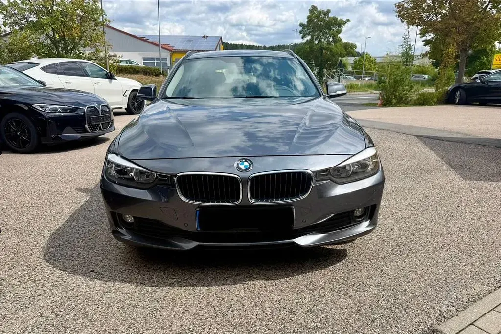 Gebraucht BMW 316 116 PS (85 kW) 2013 Grau Kombi
