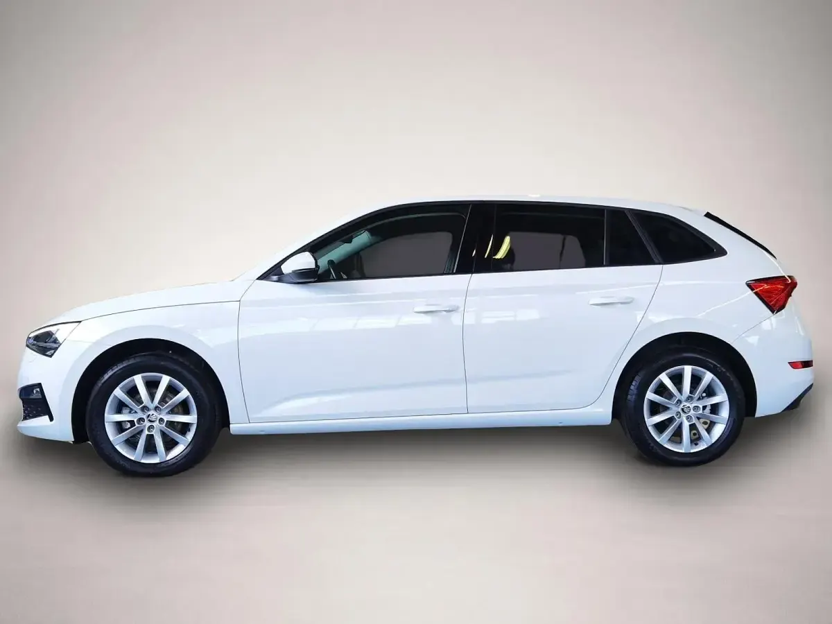 Gebraucht Skoda Scala Business Line 110 PS (80 kW) 2022 Manufacturer Kleinwagen