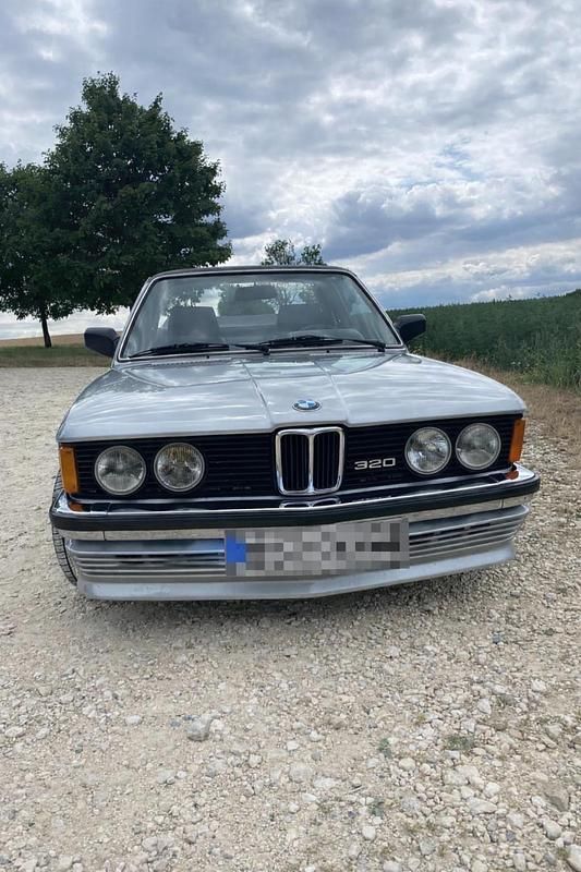 Gebraucht BMW 320 122 PS (89 kW) 1980 Silber Cabrio