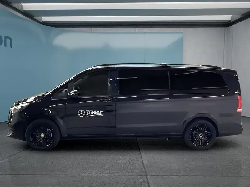 Gebraucht Mercedes V300 237 PS (174 kW) 2024 Schwarz Van / Kleinbus
