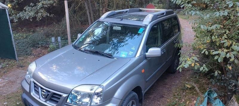 Gold Gebraucht 2003 Nissan X-Trail Comfort SUV | 2.500 € (Fairer Preis) - Bild 1/4