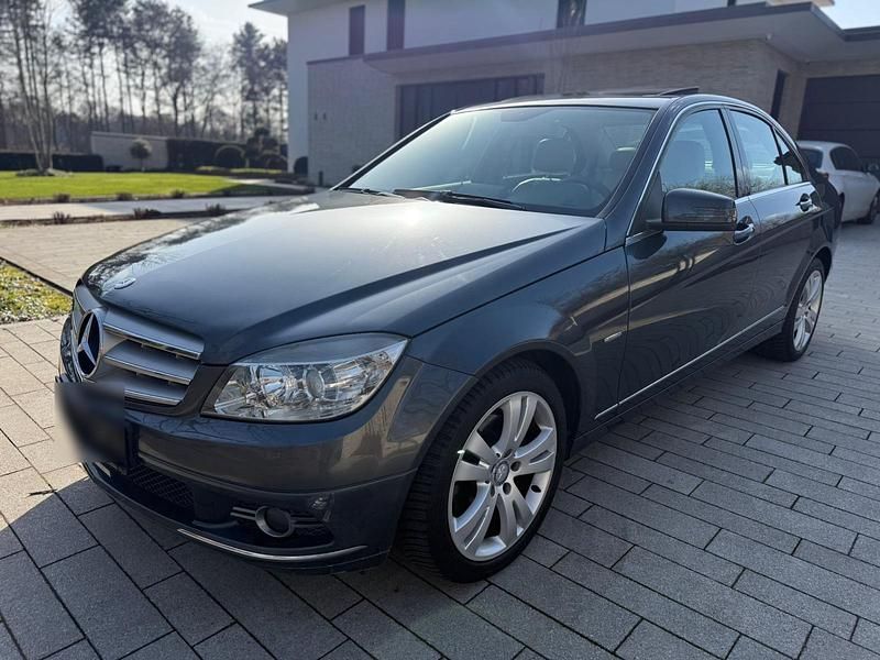 Gebraucht Mercedes C200 Avantgarde 184 PS (135 kW) 2009 Grau Limousine