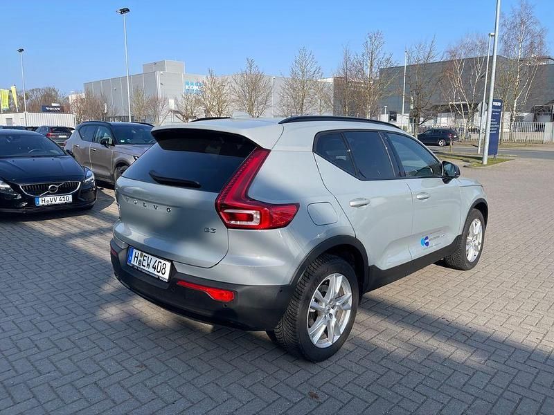 Gebraucht Volvo XC40 Plus 163 PS (119 kW) 2026 Grau SUV