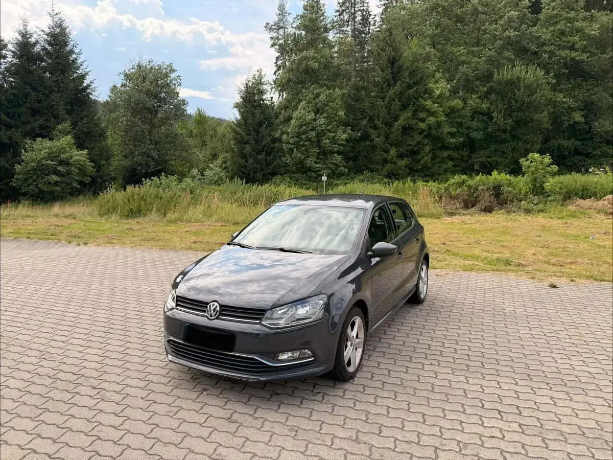 Gebraucht VW Polo Comfortline 75 PS (55 kW) 2014 Grau Limousine