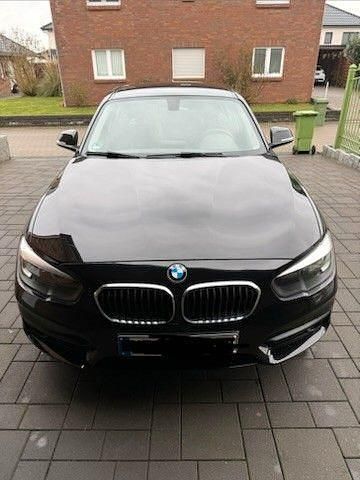 Schwarz Gebraucht 2015 BMW 118 Kleinwagen | 10.500 € (Fairer Preis) - Bild 1/4