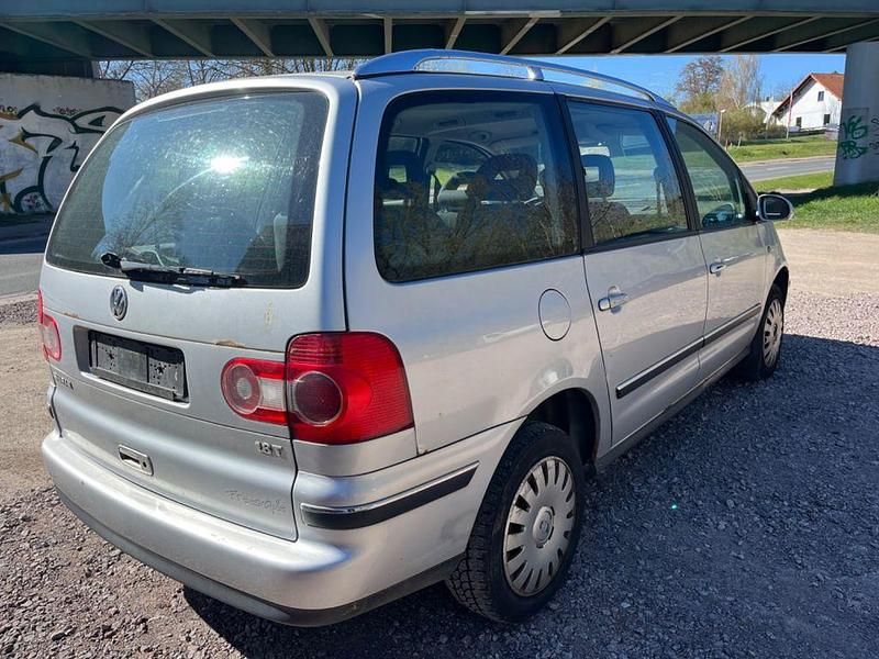 Gebraucht VW Sharan Trendline 150 PS (110 kW) 2006 Silber Van / Kleinbus