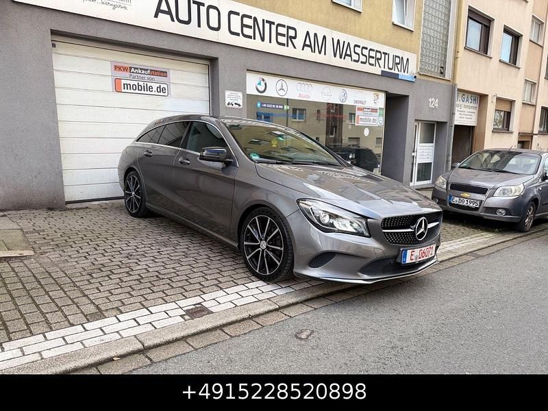 Gebraucht Mercedes CLA200 136 PS (100 kW) 2017 Mountaingrau  met. Kombi