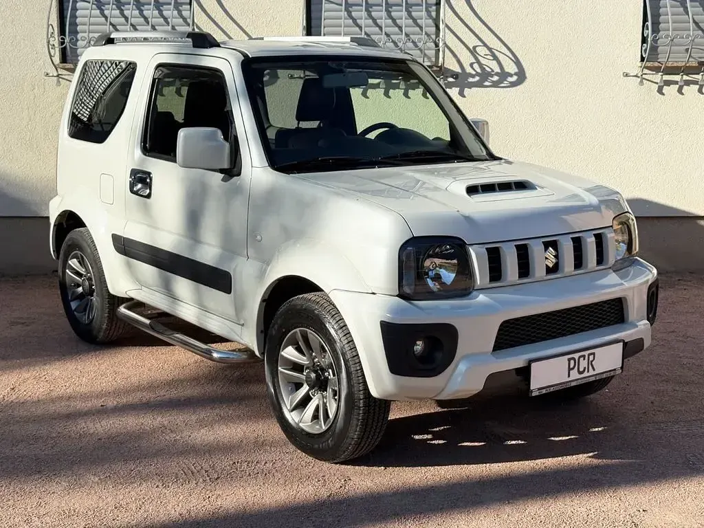 Gebraucht Suzuki Jimny Style 84 PS (61 kW) 2018 White pearl z7t SUV