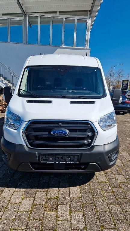 Gebraucht Ford Transit Trend 131 PS (96 kW) 2021 Weiß Van / Kleinbus