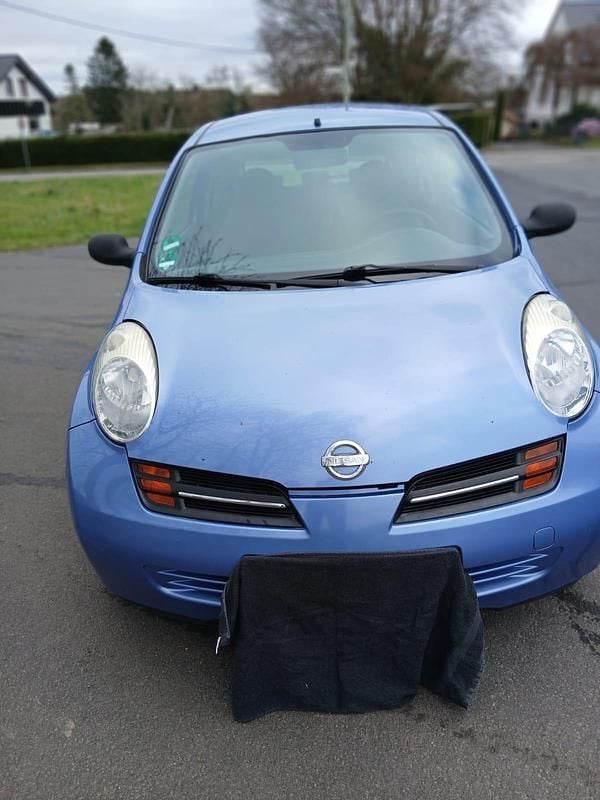 Usado Nissan Micra 65 HP (47 kW) 2004 Azul Citadino