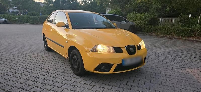 Gelb Gebraucht 2007 Seat Ibiza Kleinwagen | 800 € (Superpreis) - Bild 1/4