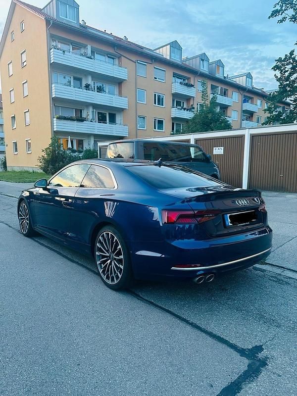 Gebraucht Audi A5 S-Line 190 PS (139 kW) 2018 Blau Coupé