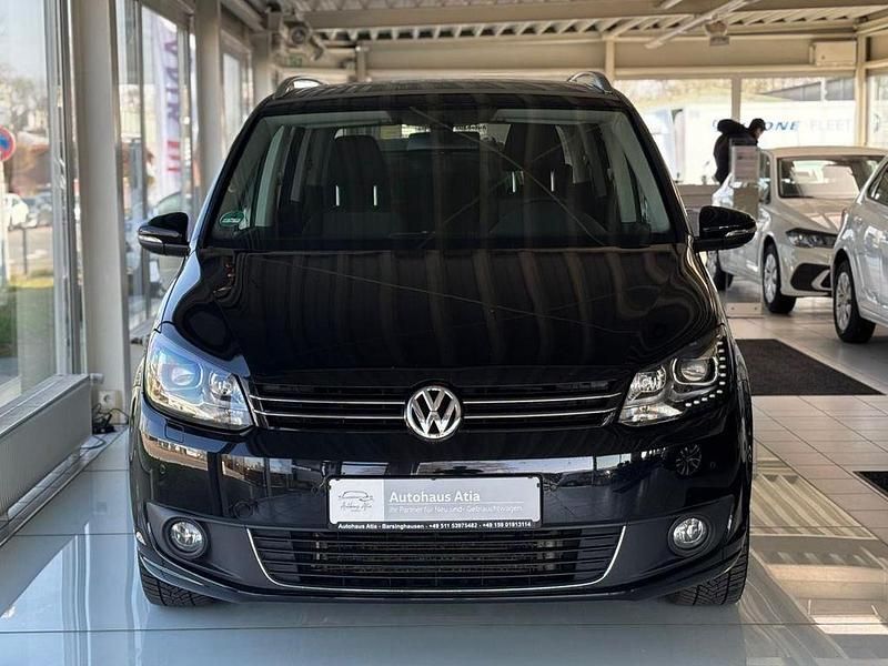 Gebraucht VW Touran Style 105 PS (77 kW) 2012 Schwarz Van / Kleinbus