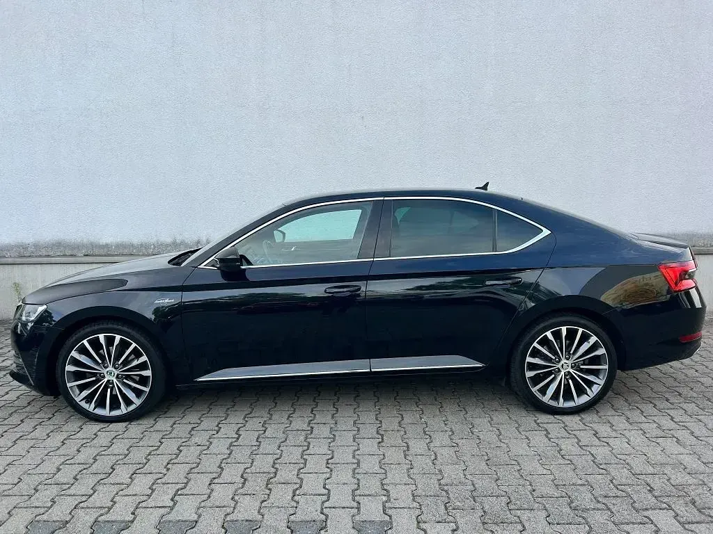 Gebraucht Skoda Superb LAURIN & KLEMENT 218 PS (160 kW) 2020 Crystalschwarz metallic Limousine