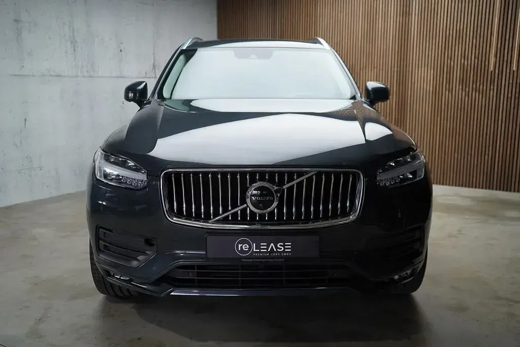 Gebraucht Volvo XC90 Momentum 235 PS (172 kW) 2021 Savile grey / metallic SUV