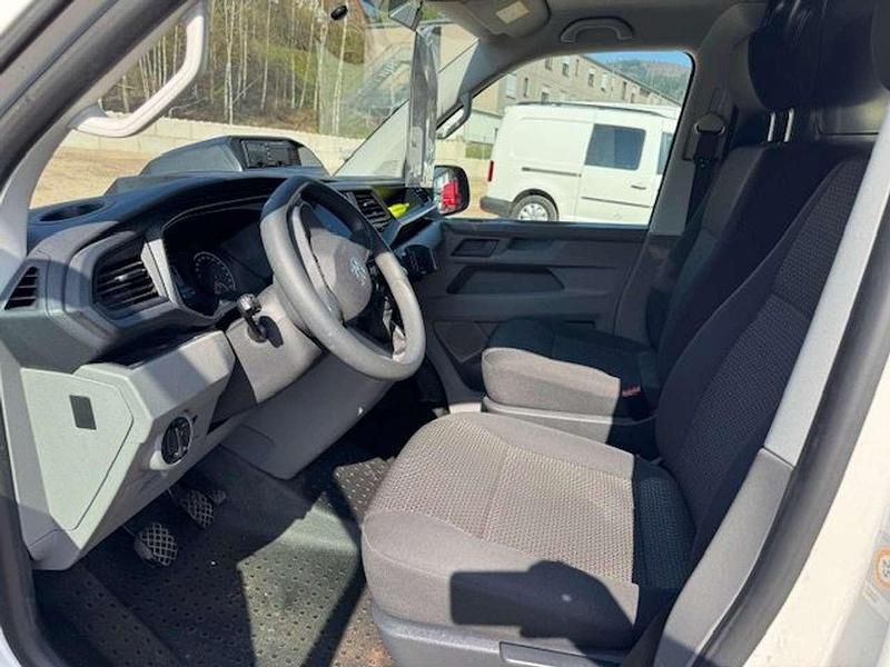 Gebraucht VW Transporter 110 PS (80 kW) 2021 Candyweiß Van