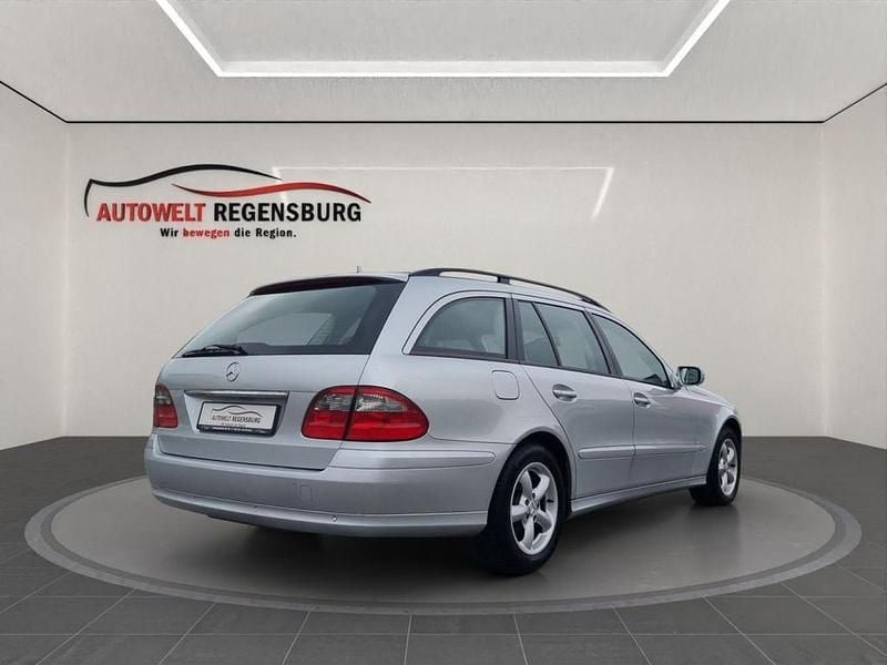 Second-hand Mercedes E200 184 CP (135 kW) 2008 Argintiu Break