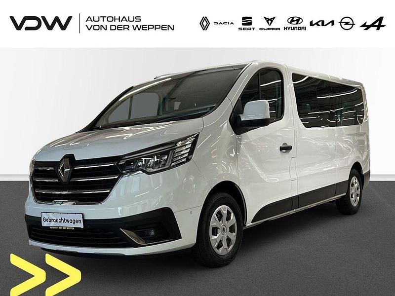 Gletscherweiss (weiß) Gebraucht 2022 Renault Trafic Life Van | 25.990 € (Superpreis) - Bild 1/4