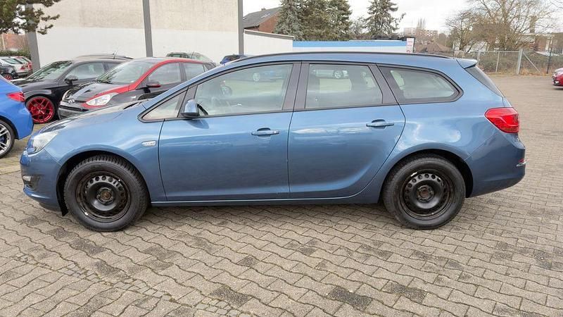 Second-hand Opel Astra Edition 110 CP (80 kW) 2015 Albastru Break