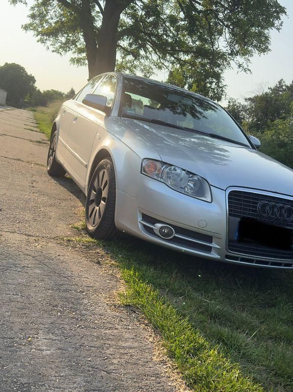 Silber Gebraucht 2005 Audi A4 Limousine | 3.299 € (Guter Preis) - Bild 1/4