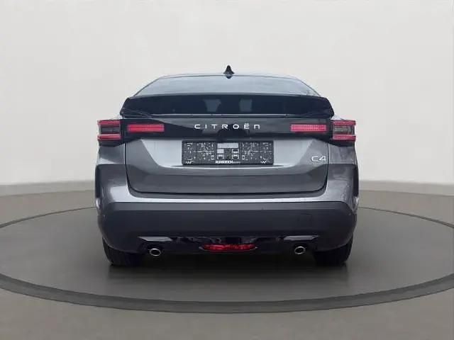 Neu Citroën C4 106 PS (77 kW) 2025 Grau SUV
