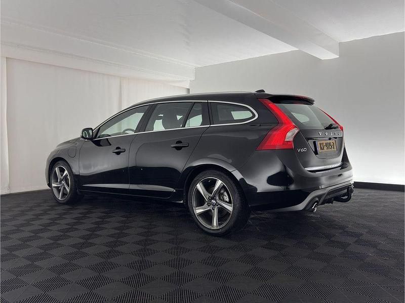 Gebraucht Volvo V60 R-Design 288 PS (211 kW) 2016 Schwarz Kombi