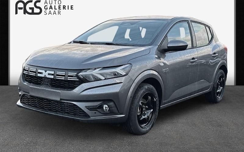 Grau Neu 2025 Dacia Sandero Expression Limousine | 17.390 € - Bild 1/4