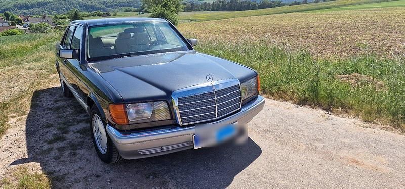 Schwarz Gebraucht 1986 Mercedes S300 Limousine | 12.900 € - Bild 1/4