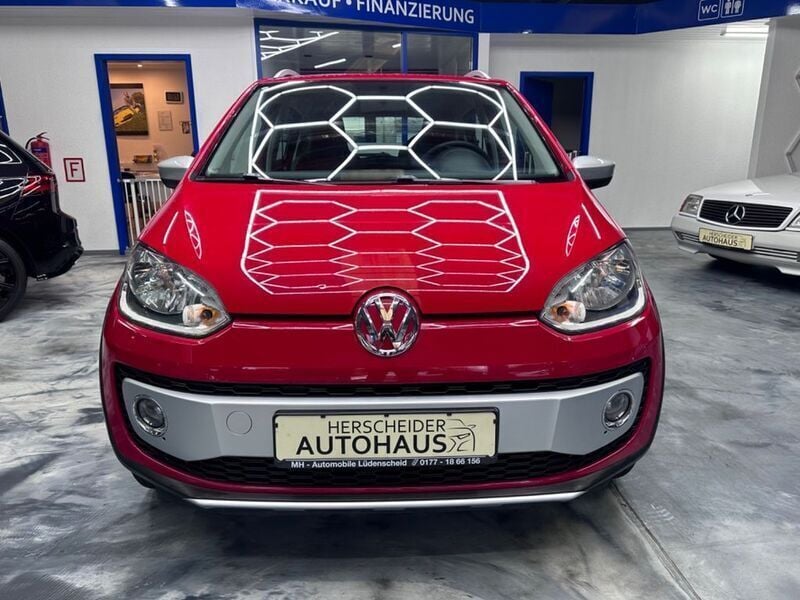Brugt VW cross up! 75 HK (55 kW) 2014 Rød Hatchback