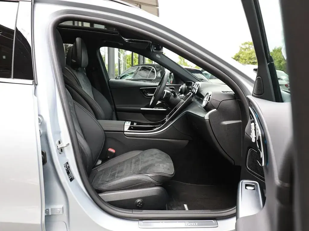 Gebraucht Mercedes C200 Advanced Plus 163 PS (119 kW) 2025 Silber / hightechsilber Kombi