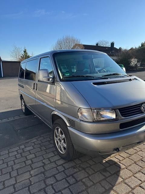 Second-hand VW Multivan 180 CP (132 kW) 2004 Argintiu Monovolum