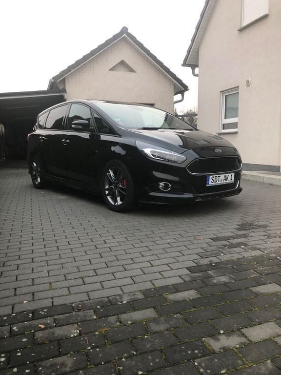 Schwarz Gebraucht 2019 Ford S-MAX ST-Line Van / Kleinbus | 23.500 € (Guter Preis) - Bild 1/4